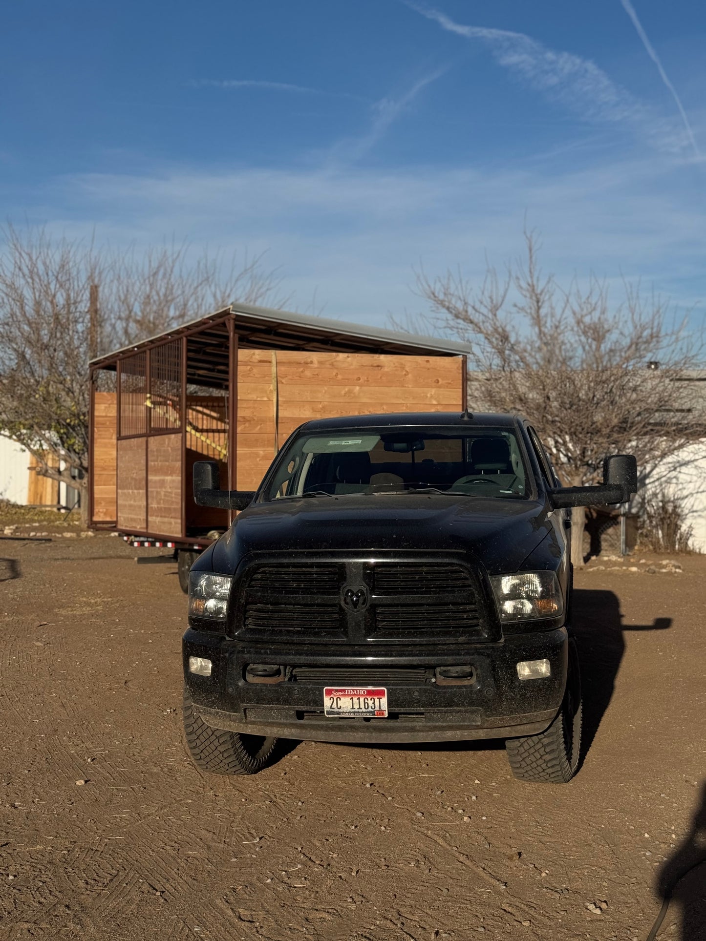 Single Lodging Shelter w/ 6ft window