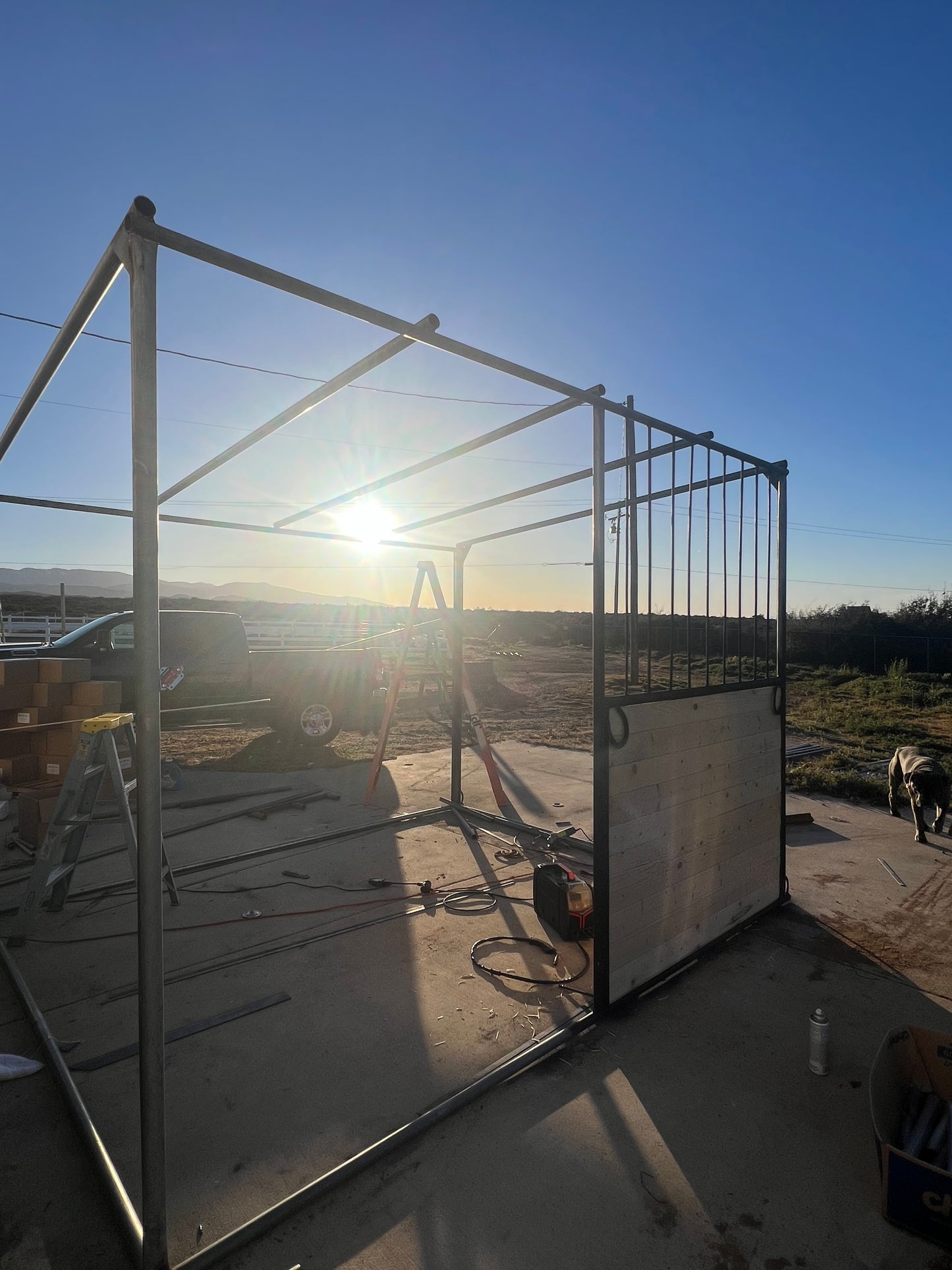 Single Lodging Shelter w/ 6ft window